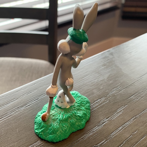 Loony Tunes Bugs Bunny Golf Figure - Picture 2 of 5